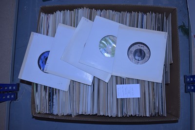 Lot 154 - A collection of 7" singles from the 50s, 60s, and 70s