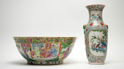 Lot 848 - Canton bowl and Famille Rose vase