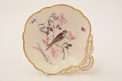 Lot 912 - A Swansea dessert dish, two shell shaped dishes