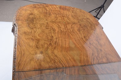 Lot 1102 - Attributed to Epstein: A mid 20th Century Queen Anne style burr walnut 10 piece dining suite