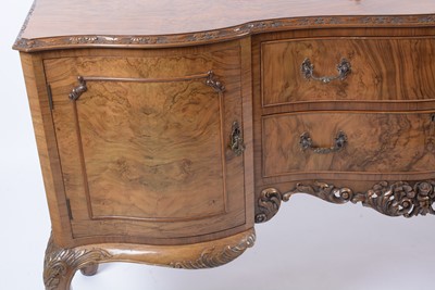 Lot 1102 - Attributed to Epstein: A mid 20th Century Queen Anne style burr walnut 10 piece dining suite