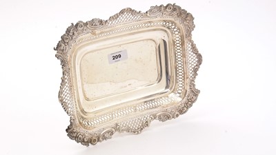 Lot 209 - A silver pierced dish, by Sibray, Hall & Co Ltd