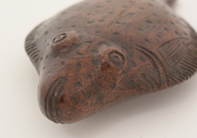 Lot 334 - A 19th Century novelty carved wooden snuff box.