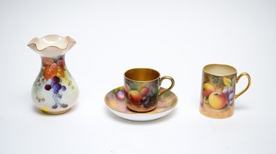 Lot 900 - Royal Worcester vase, coffee cup and saucer and mug