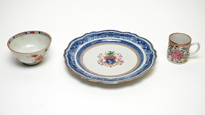 Lot 858 - Chinese Armorial plate, coffee can, bowl