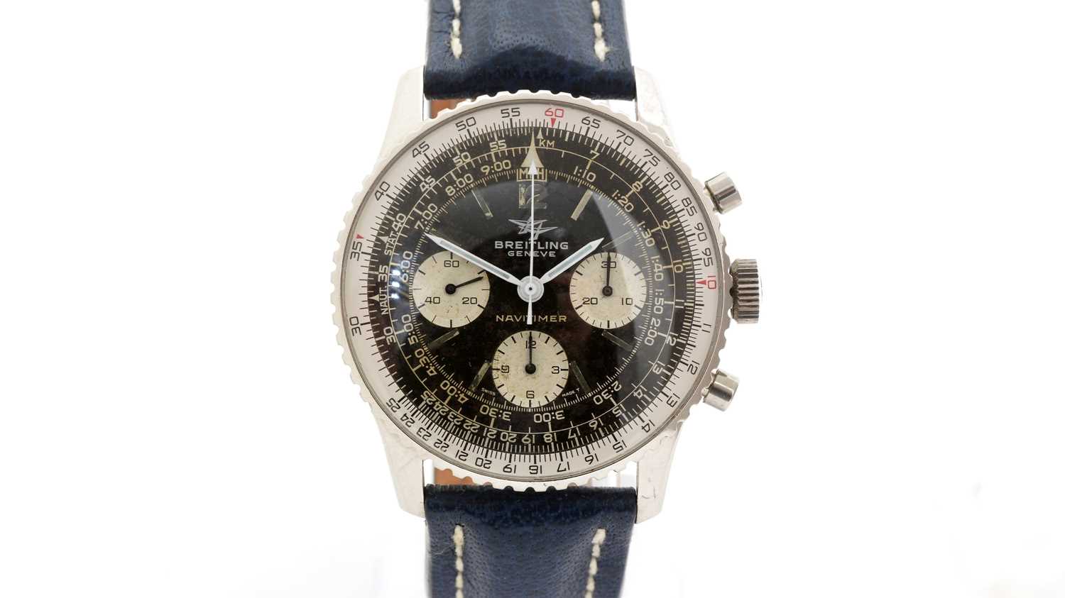 Lot 445 - Breitling Navitimer: a steel-cased manual wind chronograph wristwatch