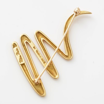 Lot 501 - Paloma Picasso for Tiffany & Co: an 18ct gold brooch