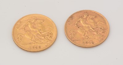 Lot 146 - Two George V gold half sovereigns