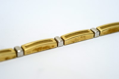 Lot 108 - A 9ct white and yellow gold bracelet