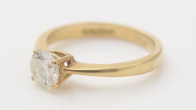 Lot 506 - A solitaire diamond ring