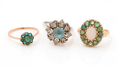 Lot 189 - Three cluster rings