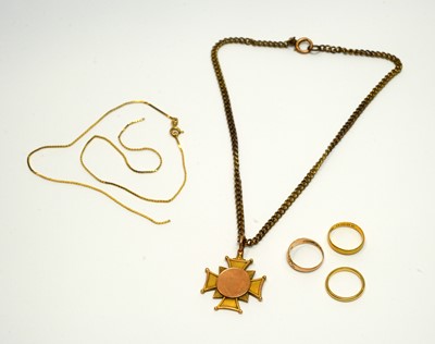 Lot 219 - Gold rings, chain and pendant