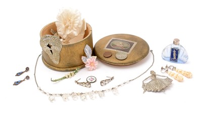 Lot 1 - A 1930s wedding and honeymoon time capsule
