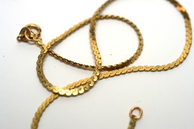 Lot 136 - A selection of 9ct yellow gold chains