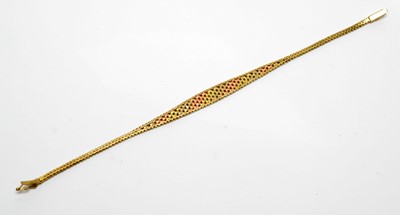 Lot 138 - A 9ct yellow gold three coloured gold bracelet
