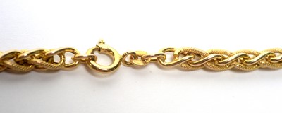 Lot 139 - A 9ct yellow gold necklace
