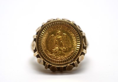 Lot 157 - Mexican gold 2 pesos coin ring