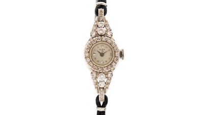 Lot 607 - Elgin: a diamond set 14ct white gold cocktail watch