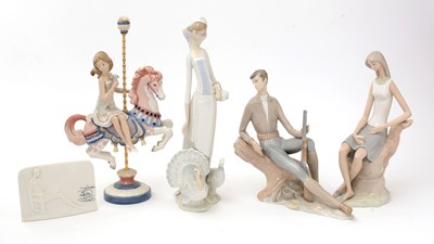 Lot 780 - Five assorted Lladro figures