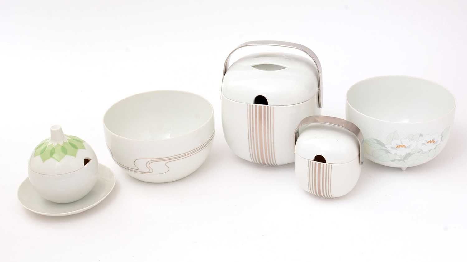 Lot 788 - A selection of Rosenthal porcelain.