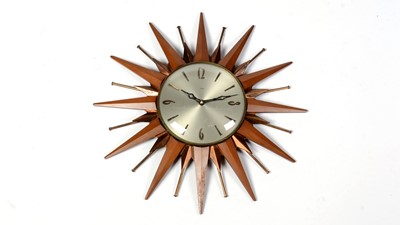 Lot 107 - A retro vintage mid 20th Century circa 1960s Metamec sunburst / Atomic wall clock
