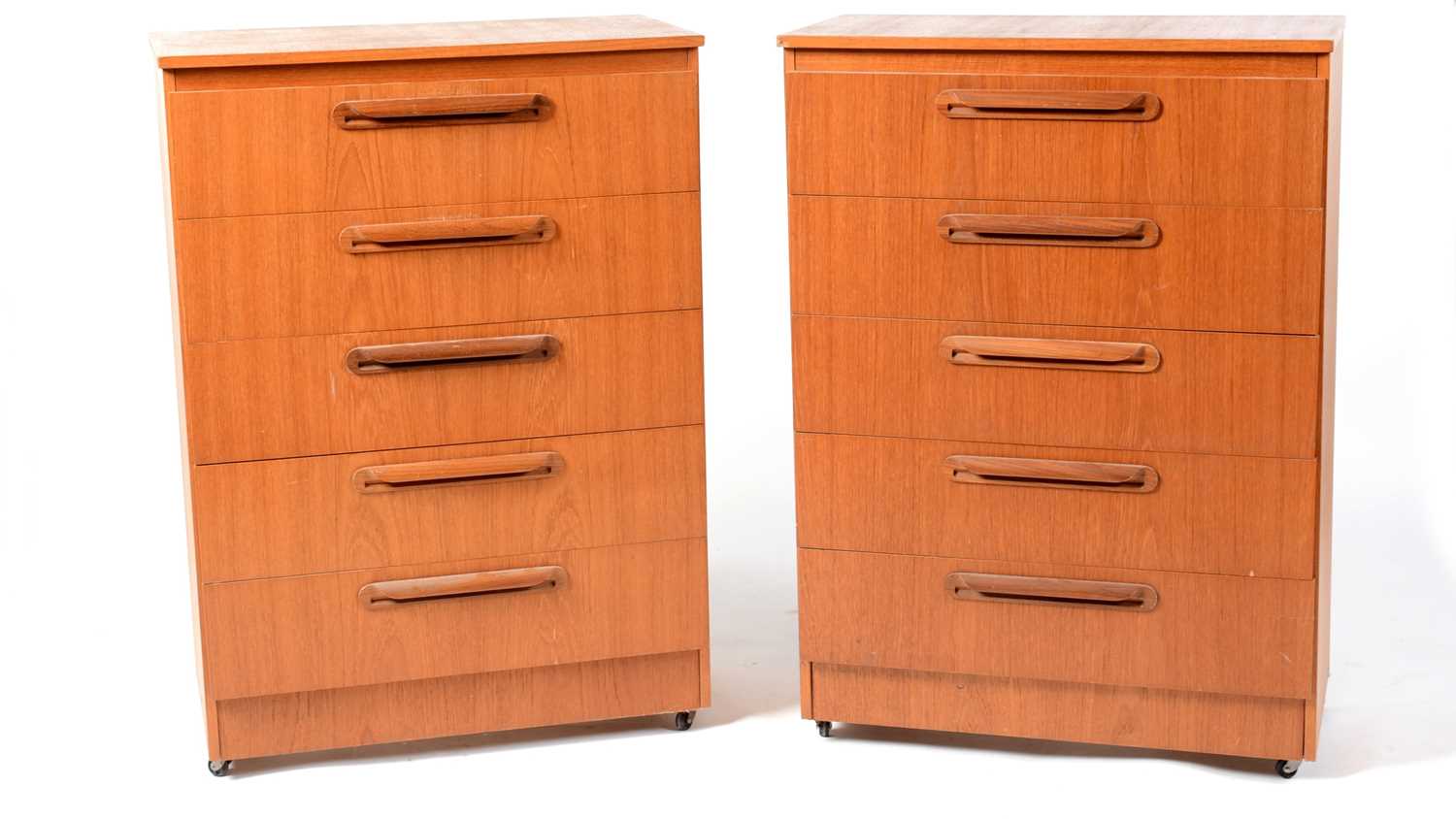 Lot 36 - A pair of retro vintage 20th Century chest of drawers of upright form