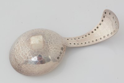 Lot 181 - A George V silver handmade caddy spoon