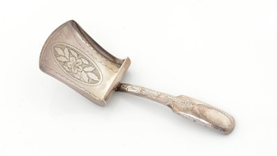 Lot 210 - A George III silver caddy spoon