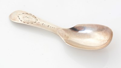 Lot 236 - A Geor﻿﻿ge III Irish silver caddy spoon