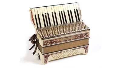 Lot 33 - A Hohner Verdi II piano accordion