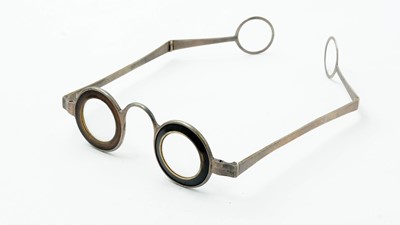 Lot 179A - A pair of late 18th Century silver Martin's Margins eyeglasses or spectacles