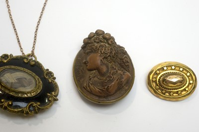 Lot 190 - Four 19th Century brooches