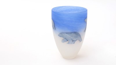 Lot 861 - Malcolm Sutcliffe glass polar bear vase