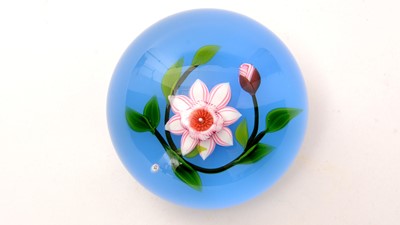 Lot 886 - A late 20th Century glass paperweight by Baccarat
