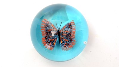Lot 888 - A late 20th Century glass paperweight by Baccarat