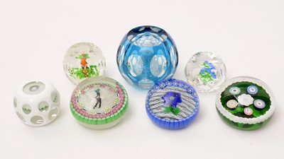 Lot 889 - A selection of late 20th Century glass paperweight by Perthshire