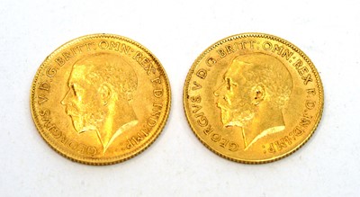 Lot 160 - Two George V gold half sovereigns, 1912 and 1914.