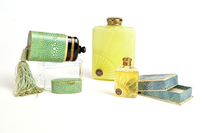 Lot 151 - 1930s Dubarry "Golden Morn" fragrance in a uranium glass bottle