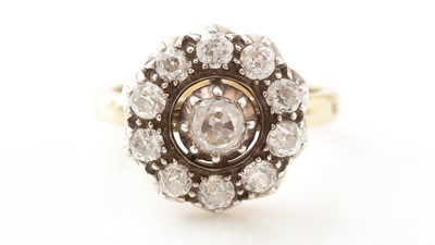 Lot 1173 - A Victorian diamond cluster ring