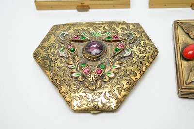 Lot 54 - Late 1930s jewelled and glitter-encrusted powder compacts