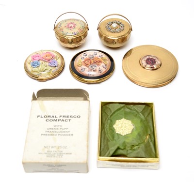Lot 122 - 1950s lucite and novelty bouquet compacts by Kigu and others