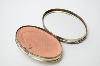 Lot 125 - 1950s American gem-set compacts, including a boxed set of Wiesner "Trickettes"