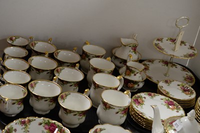 Lot 273 - A Royal Albert ‘Old Country Roses’ dinner and tea service.