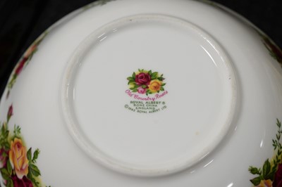 Lot 273 - A Royal Albert ‘Old Country Roses’ dinner and tea service.