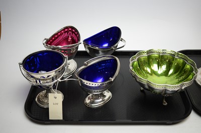 Lot 312 - A selection of silver plated wares incl. comport, pedestal salt cellars and other items