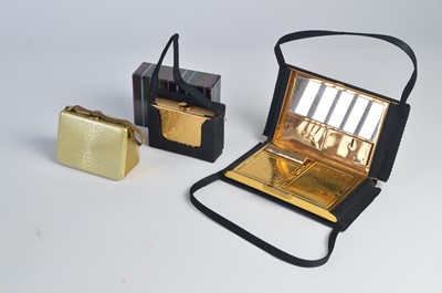 Lot 110 - 1940s and 1950s fitted purses and purse carryalls