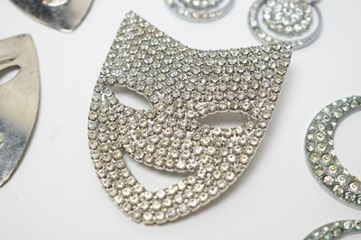 Lot 21 - A 1930s costume jewellery, including a theatrical "Comedy" mask brooch