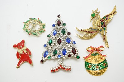 Lot 30 - Post-War kitsch Christmas costume jewellery