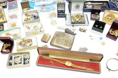 Lot 140 - A box of costume jewellery; and gold jewellery
