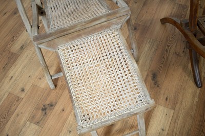 Lot 49 - A 20th Century folding steamer/plantation chair